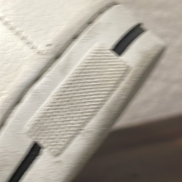 Brighton Love Me Beige Red Sneakers size 8.5 Valentines - Picture 17 of 17